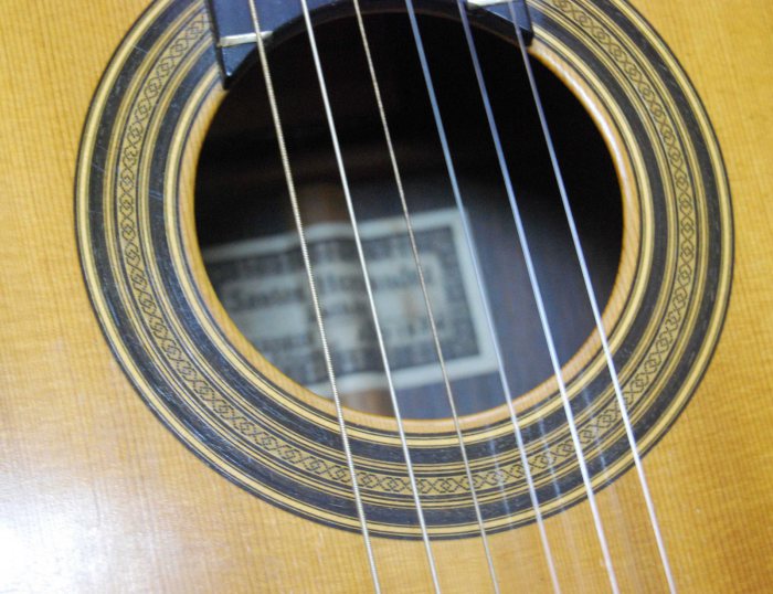 santos-hernandez-guitar-8.jpg