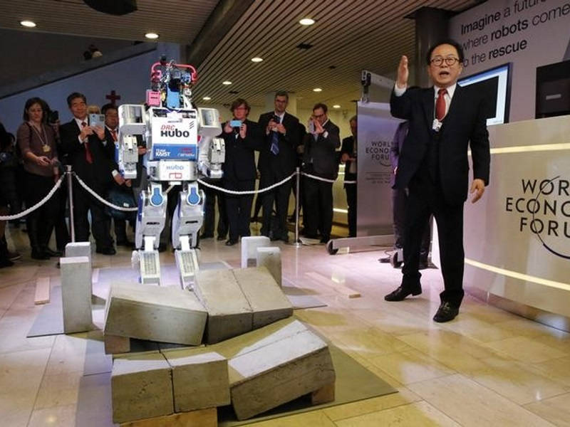 hubo_robot_reuters_290.jpg