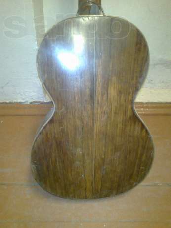 125416183_3_644x461_starinnaya-gitara-prochee-kollektsionirovanie.jpg