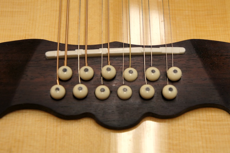 12-string-acoustic-saddle.JPG