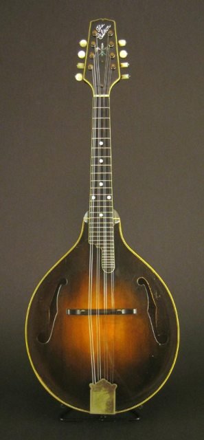 2.Loar A5.jpg